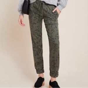 Bella Dahl/Anthropologie - Olive Green Leopard Print Joggers - Sz. L